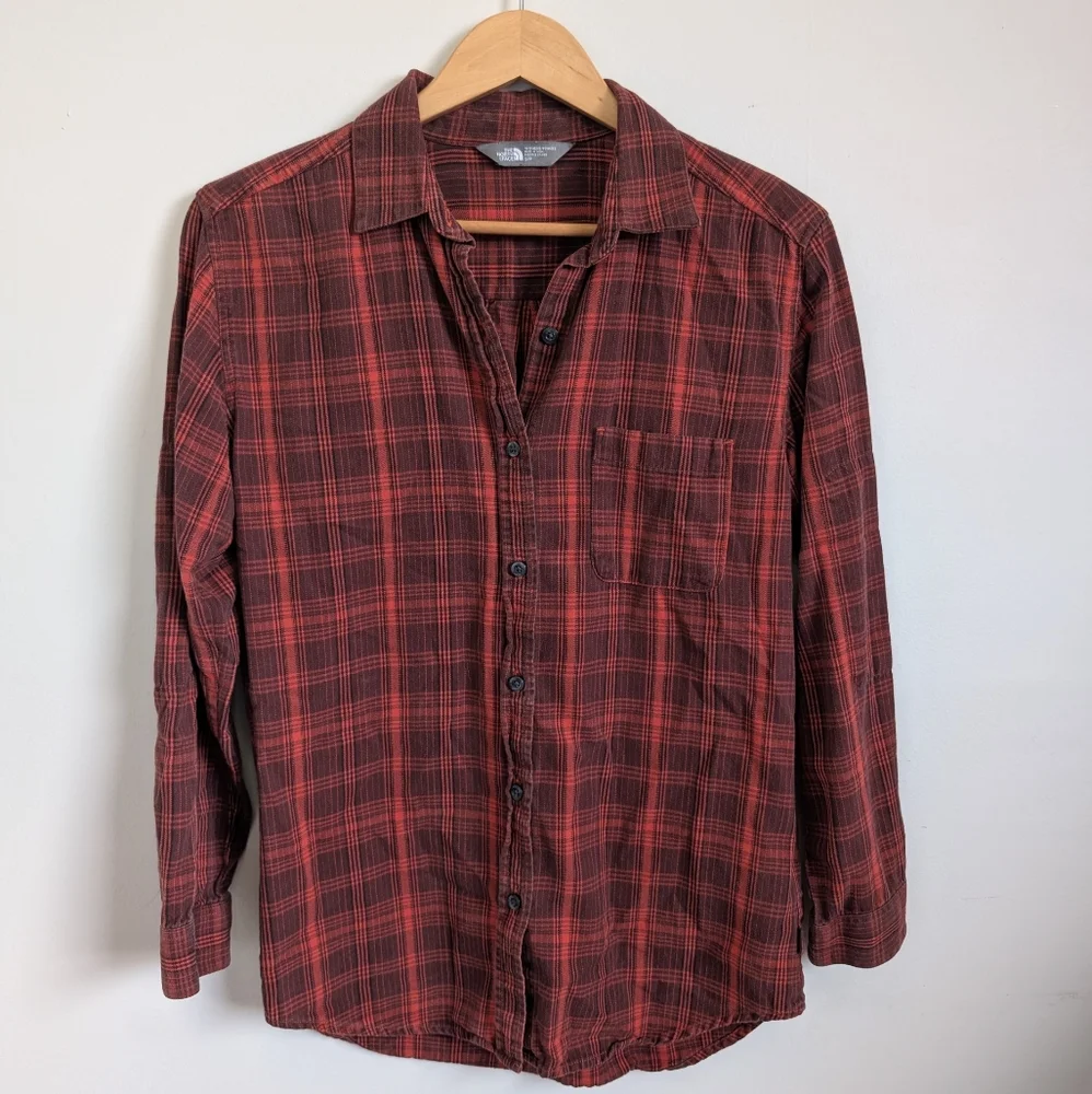 The North Face Women’s Plaid Button-Up Shirt - Size Small - Picture 2 of 6